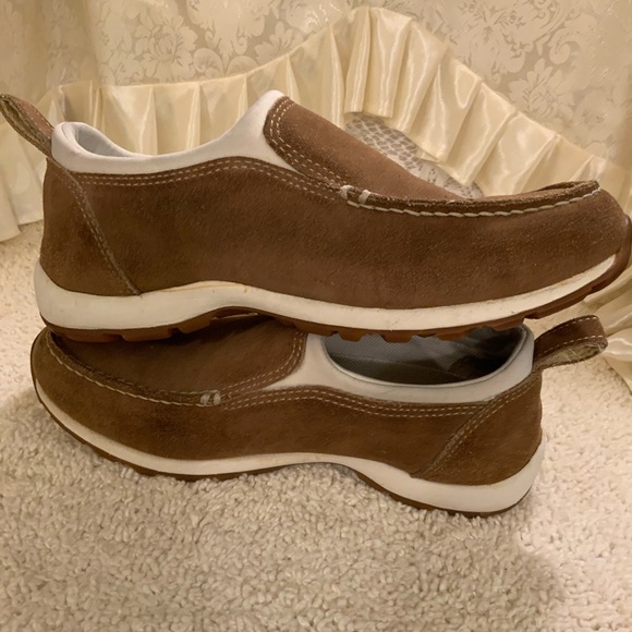 LAND’S END WOMENS SUEDE MOCCASIN CLOGS - Picture 4 of 7